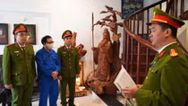 Đường vào trại giam của cựu Giám đốc Đại học Huế