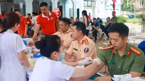 Lan toả lòng nhân ái từ những "giọt hồng"