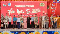 Chuyện những người "trồng hoa dại" ở Xuyên Mộc