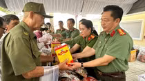 “Phiên chợ 0 đồng” đầy ý nghĩa của Công an tỉnh An Giang