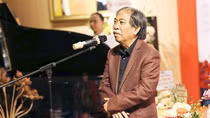 Về chất thơ siêu thực và hậu hiện đại trong thơ Nguyễn Quang Thiều