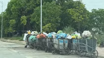 Vì sao rác thải ùn ứ khắp các tuyến đường TP Thanh Hoá?