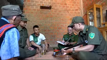 Hiệu quả từ công tác bám địa bàn, vận động người dân giao nộp vũ khí