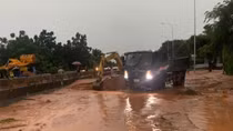 Xử lý tình trạng lũ cát, nước đọng trên QL 1 và cao tốc Vĩnh Hảo - Phan Thiết