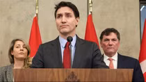 Canada, Mexico tung đòn đáp trả lệnh áp thuế mới của ông Trump