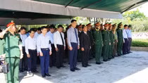An táng 17 hài cốt liệt sĩ quân tình nguyện và chuyên gia Việt Nam hy sinh tại Lào