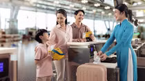 Thị trường hàng không dần khởi sắc