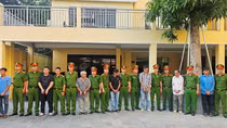 Đường dây buôn lậu giả danh tạm nhập tái xuất