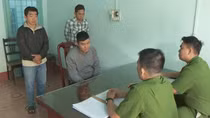 Móc nối mua bán thuốc cấm để bán kiếm lời