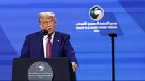 Ông Trump tuyên bố dỡ bỏ trừng phạt với Syria