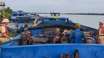 Bài 2: Không để hình thành các “điểm nóng” khai thác cát trái phép
