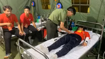 Cấp cứu nhiều người dân gặp sự cố sức khỏe trong buổi tổng hợp luyện lần 2