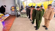 Thăm viếng, chia buồn và hỗ trợ gia đình các nạn nhân gặp tai nạn ở Yên Châu, Sơn La