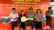 Bàn giao căn nhà đầu tiên trong “Chiến dịch Quang Trung” ở Lâm Đồng