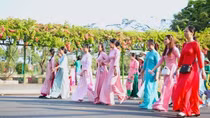 Để áo dài không chỉ là đại sứ văn hóa