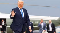 Ông Trump nói gì về việc được Qatar tặng máy bay siêu sang?