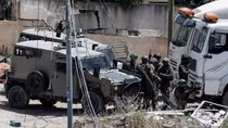 Quân đội Israel mở "chiến dịch lớn" ở Bờ Tây sau loạt vụ nổ xe bus