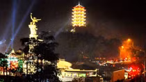Trăng nơi Đồng Lộc