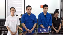 Nữ quái “săn” người