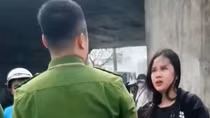 Lầm tưởng bé gái bị bắt cóc, người đàn ông tốt bụng suýt gặp nạn