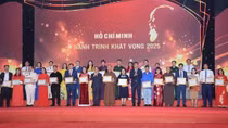 Chuyện chống giặc lửa của chiến sĩ Cảnh sát lay động đêm giao lưu điển hình tiên tiến