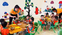 Gian nan đưa trẻ 3 tuổi ở vùng cao Thanh Hoá đến trường