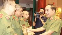 Khen thưởng 114 tập thể, cá nhân hội viên Cựu CAND trong phong trào thi đua đặc biệt