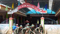 Ngành giáo dục Nghệ An chạy đua sau lũ để kịp khai giảng năm học mới