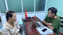 Khởi tố người phụ nữ đánh gãy xương mũi nhân viên gác chắn tàu