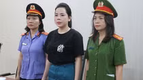 Bác sĩ rởm và chiêu trò bán “niềm tin” cho người bệnh