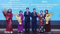 Nhà nước Lào trao tặng Huân chương cao quý cho lãnh đạo cấp cao Việt Nam