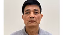 Bắt tạm giam nguyên Cục trưởng Cục An toàn thực phẩm Bộ Y tế cùng nhiều đồng phạm