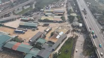 "Nhảy dù" giữa thời bình