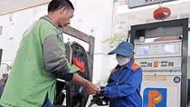 Bảo đảm xăng dầu phục vụ sản xuất và tiêu dùng
