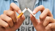Nghiện thuốc lá 40 năm, người đàn ông phát hiện tiền ung thư đại tràng