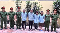 Bí thư phường "vòi" hơn 1,1 tỷ đồng của chủ bãi xe trái phép