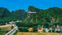 Đánh thức “viên kim cương xanh” du lịch Quảng Bình
