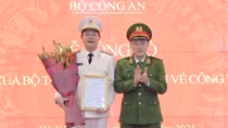 Đại tá Vũ Văn Tấn giữ chức Cục trưởng Cảnh sát quản lý hành chính về trật tự xã hội