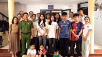 Hội Cựu CAND tặng quà con liệt sĩ CAND hy sinh trên mặt trận phòng, chống ma túy