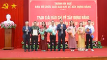 Báo chí có nhiều đóng góp quan trọng vào sự phát triển kinh tế - xã hội TP Huế