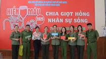 Cán bộ chiến sĩ Công an TP Hồ Chí Minh “Chia giọt hồng - Nhân sự sống”