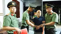 Khởi tố đối tượng lợi dụng các quyền tự do dân chủ xâm phạm lợi ích của Nhà nước