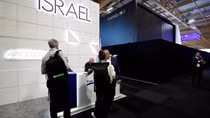 Pháp đóng cửa 4 gian hàng triển lãm của Israel