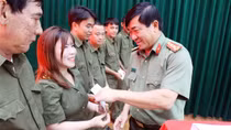 Chăm lo Tết cho CBCS, lực lượng tham gia bảo vệ ANTT có hoàn cảnh khó khăn