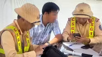 Chạy ẩu lấn làn trên cao tốc, tài xế xe khách bị phạt tiền, trừ điểm GPLX
