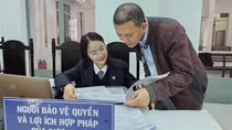 Tạm ngừng phiên tòa phúc thẩm vụ "bốc hơi" 47 tỷ đồng trong tài khoản của khách hàng