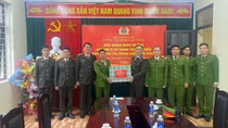 Thứ trưởng Phạm Thế Tùng chúc Tết Công an xã Pa Tần tỉnh Lai Châu