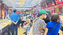 Giá vàng lên "chót vót", tiềm ẩn nhiều rủi ro với người mua