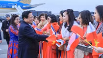 Thủ tướng Phạm Minh Chính và Phu nhân tới Praha, bắt đầu thăm chính thức Cộng hoà Czech
