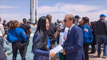 Chủ tịch nước gửi thư chúc mừng người phụ nữ gốc Việt đầu tiên bay vào vũ trụ